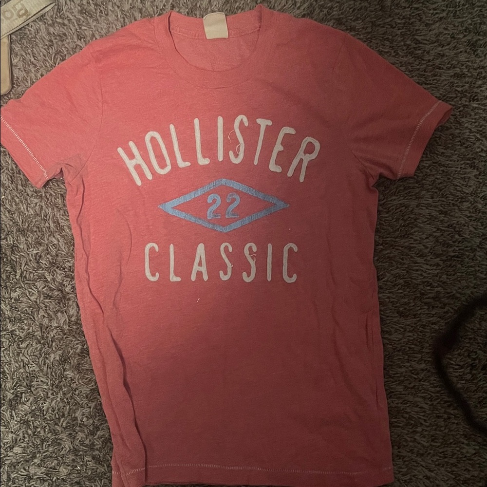 Hollister Coral Graphic Tee